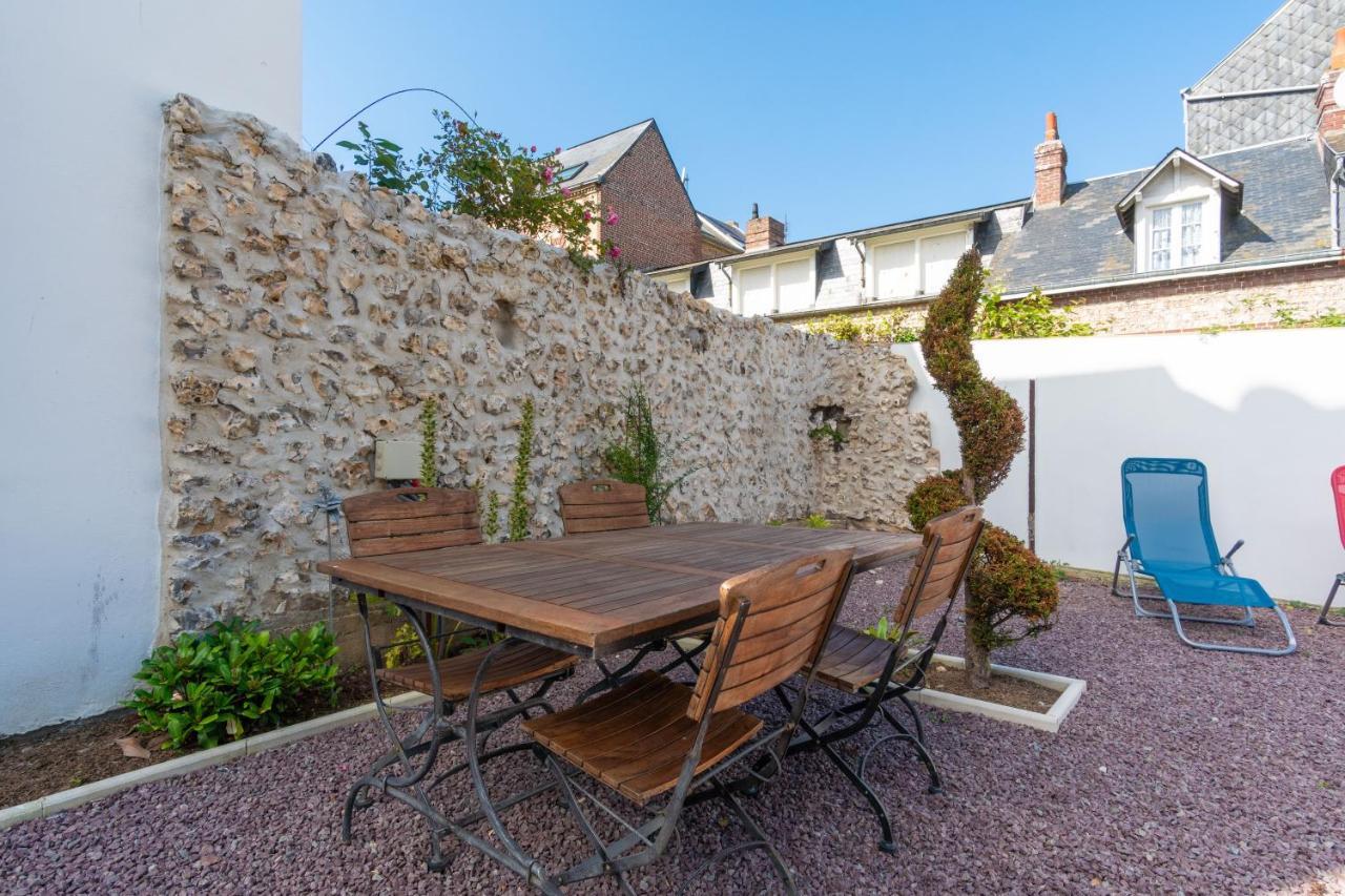 Gite La Perissoire - Place De Parking Incluse Etretat Bagian luar foto